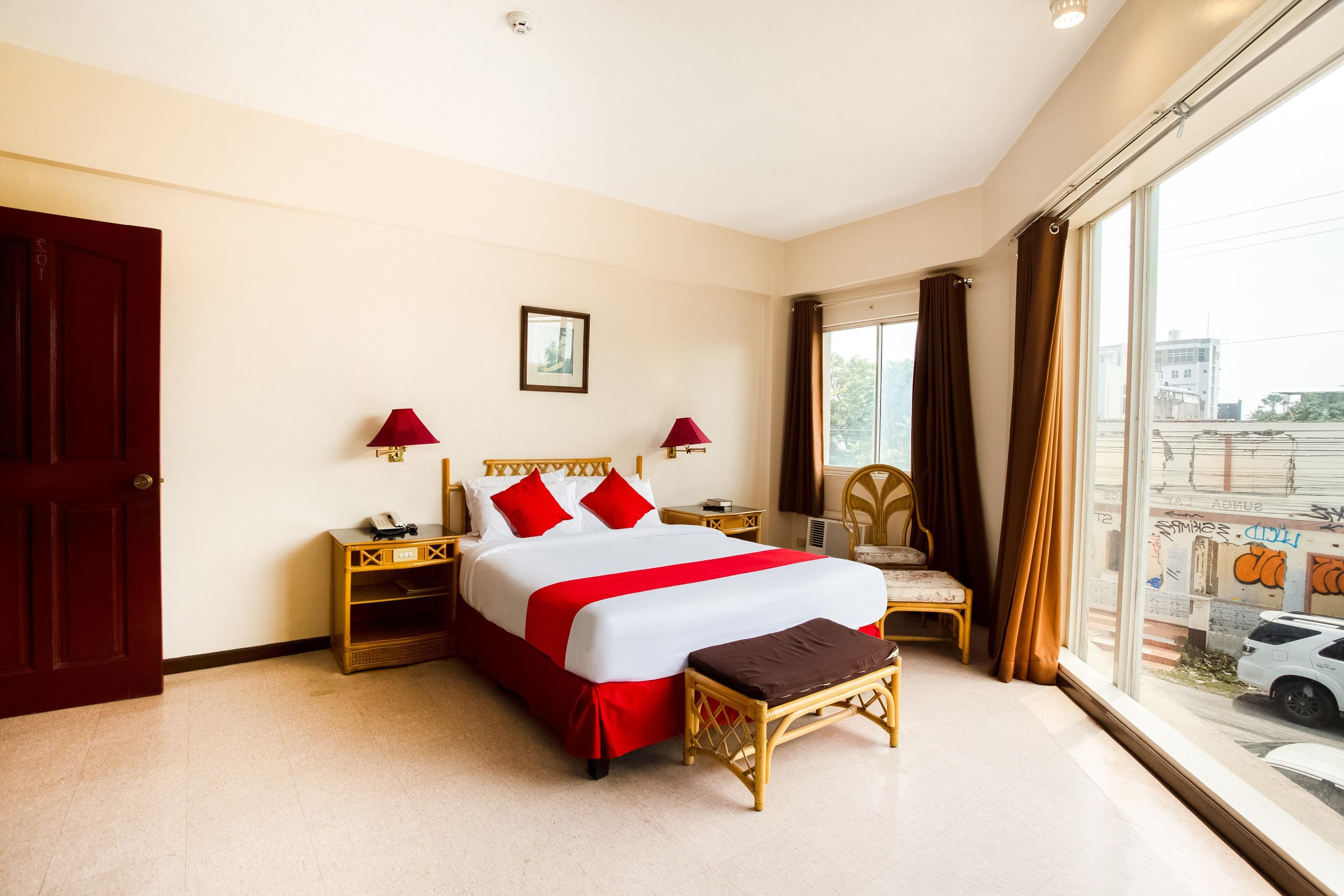 Oyo 414 Humberto'S Hotel Davao City Kültér fotó