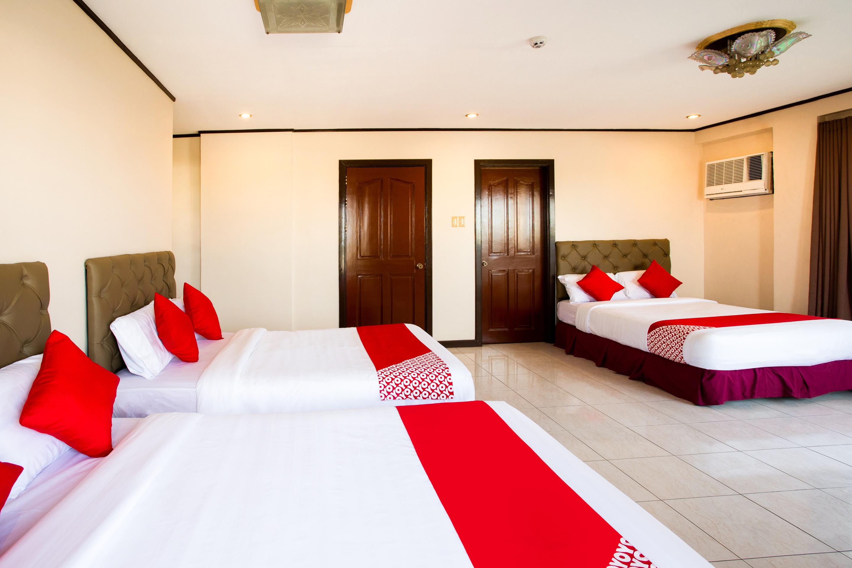 Oyo 414 Humberto'S Hotel Davao City Kültér fotó
