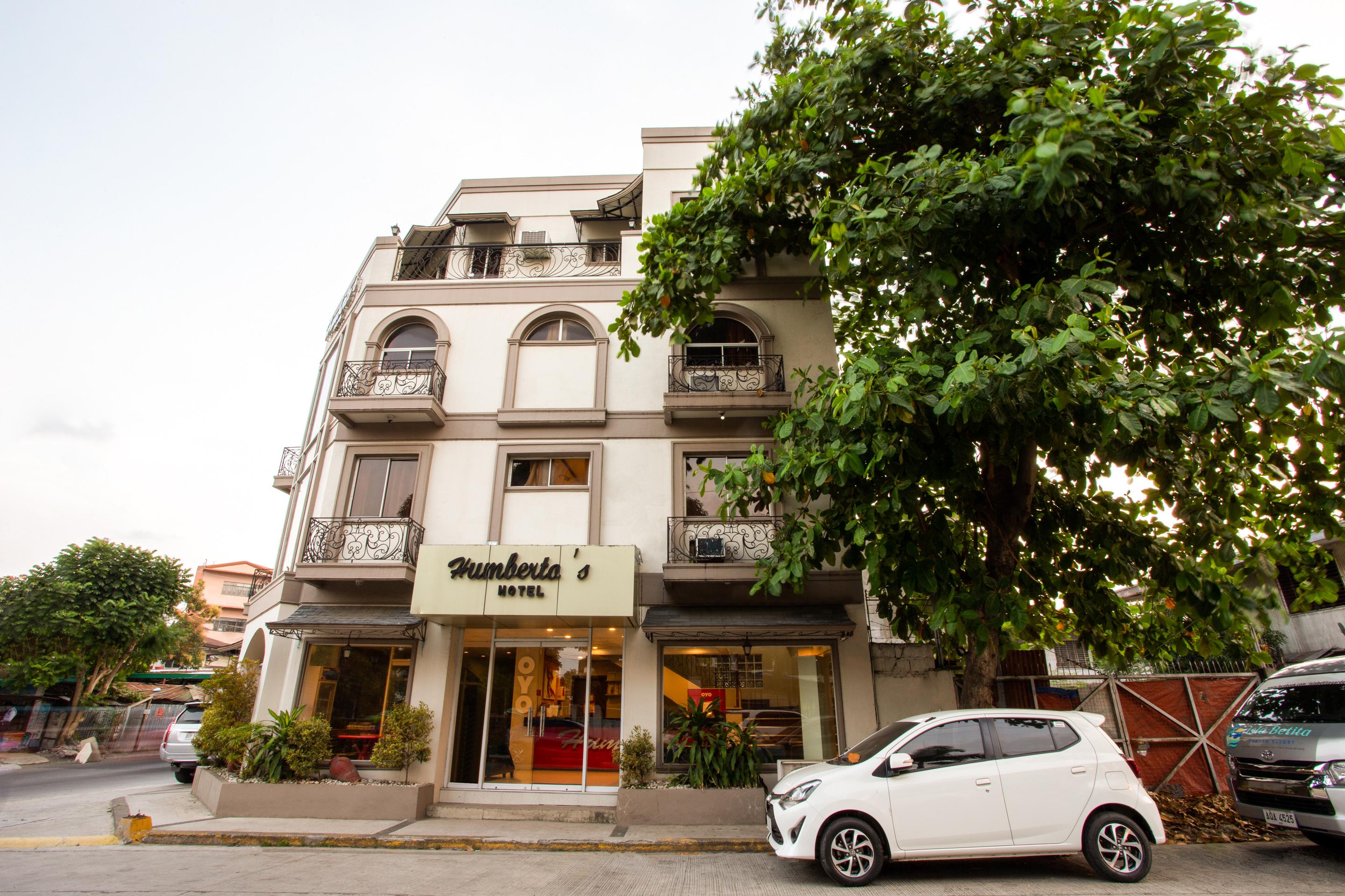 Oyo 414 Humberto'S Hotel Davao City Kültér fotó