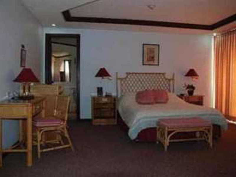 Oyo 414 Humberto'S Hotel Davao City Kültér fotó